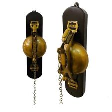 Ancienne cloche de porte en