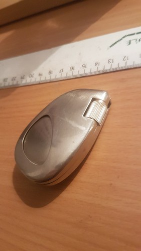 Ancien briquet gaz à - briquet,