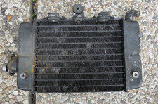 Radiateur a eau droit Honda XL