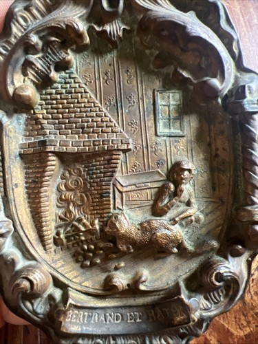 Plaque laiton repoussé singe - laiton,