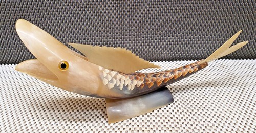 Sculpture poisson corne - poisson, sur