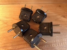 Lot de 5 anciennes prises