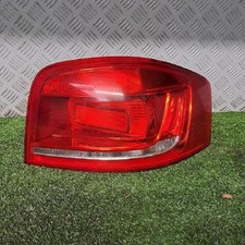 Feu arriere principal droit