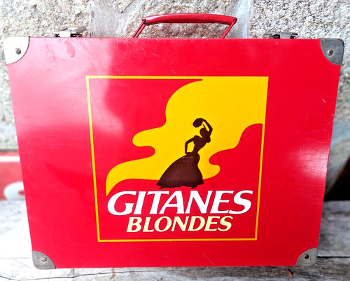Valise publicitaire cigarettes - publicitaire,