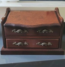 Ancien Coffret/Boite à Bijoux/Écrin forme Commode/Secrétaire, en bois/merisier