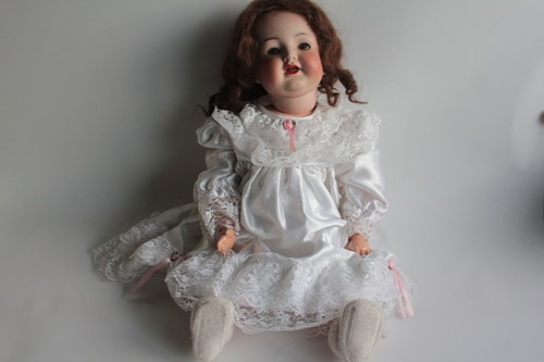 Ancienne poupée porcelaine - ancienne,