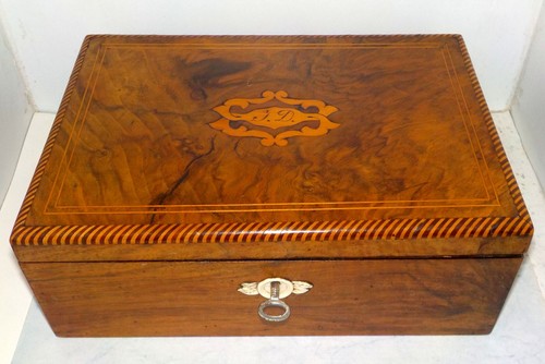 Coffret boîte marqueté avec