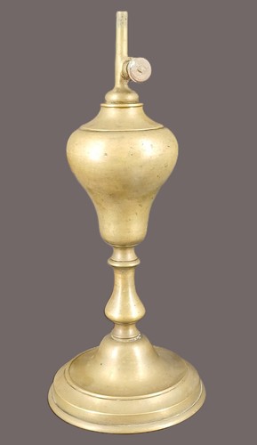 Ancienne lampe pétrole - lampe,