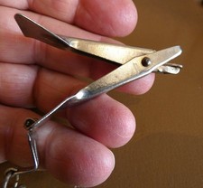 Ancien porte clé Pince