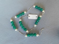 Collier chaine figaro argent massif boule verte calcédoine perle de culture imit