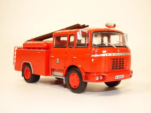 Camion pompier berliet - de,