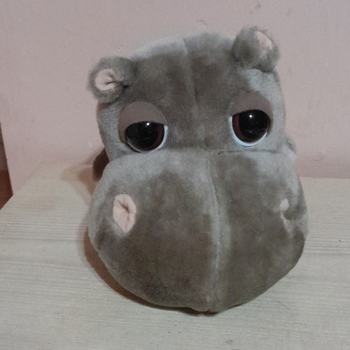 Peluche hippopotame gris