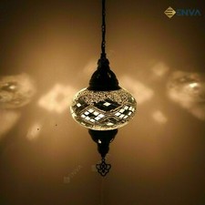Lustre suspendu en verre