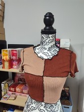 Top court marron clair et