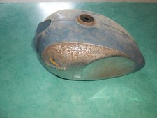 Réservoir bleu moto ancienne