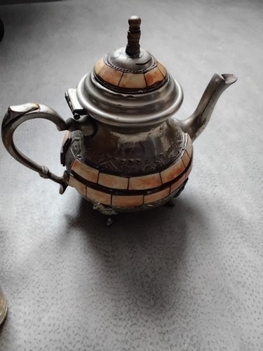 Ancienne théière marocaine - théière,