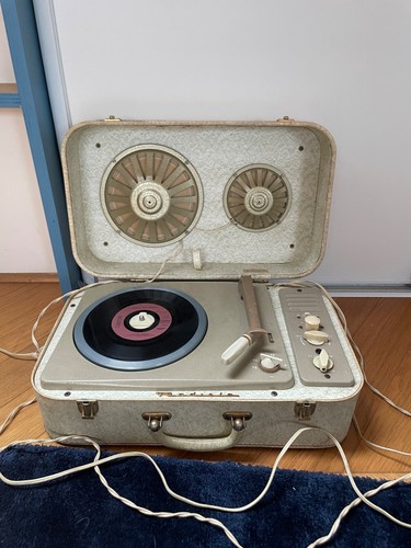 Tourne disque radiola années - tourne,
