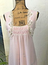 ANCIENNE SUPERBE CHEMISE DE NUIT ROSE T 38  1950 Bustier Dentelle Smocks doublée