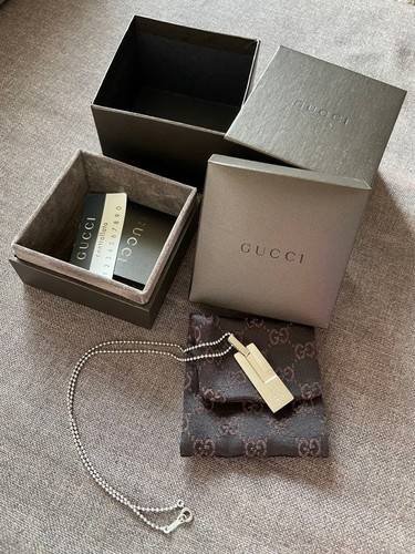 Collier plaque logo gucci - logo,