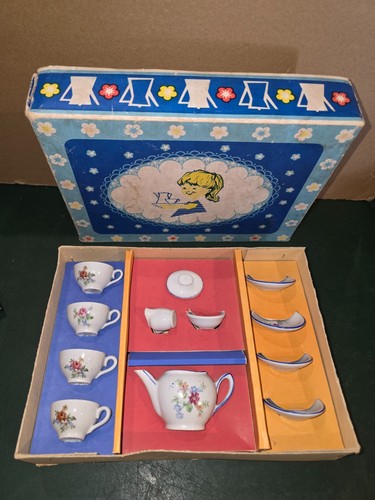 Ancienne petite dinette - petite,