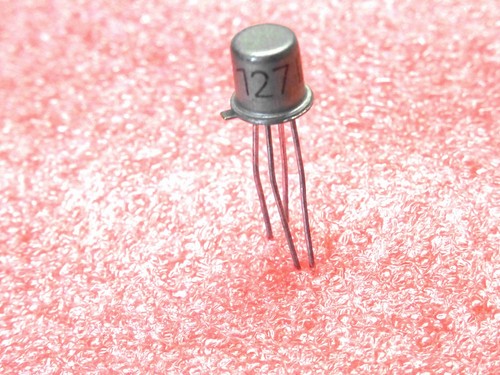 Lot pnp transistor af 127 - :,