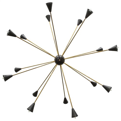 Grand spoutnik bras en - bras,
