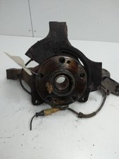 Pivot de moyeu avant gauche