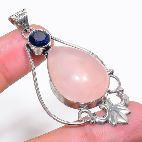 Pendentif pierre précieuse