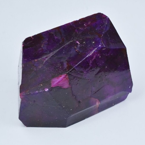 Saphir violet brut 1500 - , ct