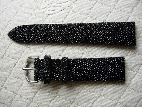 Bracelet en galuchat - en,