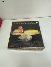 Plat à tarte sur pieds