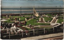 CPA CABOURG - Le Golf Miniature et la Mer (1224760)