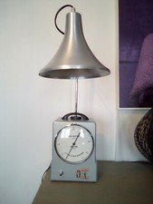 Lampe de bureau loft objet détourné Spiromètre vintage année 50 60 pièce unique