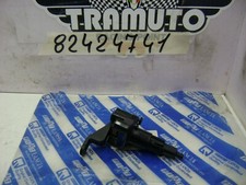 82424741 LEVER REFERENCE LEFT