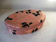 Boite à gâteau ovale de collection, rose, noir et paillette, décor floral