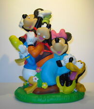 tirelire "Mickey et ses amis"  -  © Disney