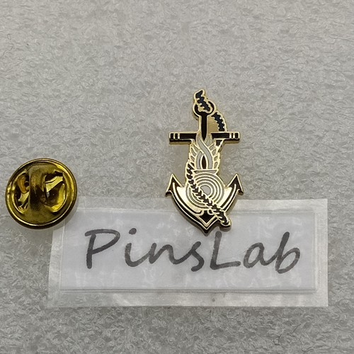 Pin bateau ancre gendarmerie - pin's-bateau-ancre,