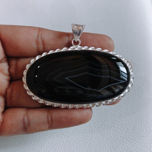 Pendentif pierre précieuse