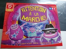 ATTENTION À LA MARCHE. Tf1