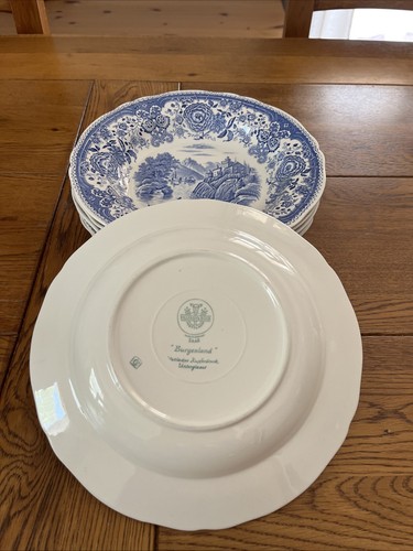 Lot assiettes à - de,