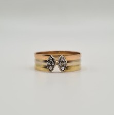 Bague 3 ors 18 carats sertie