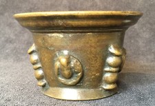 Ancien petit mortier en bronze