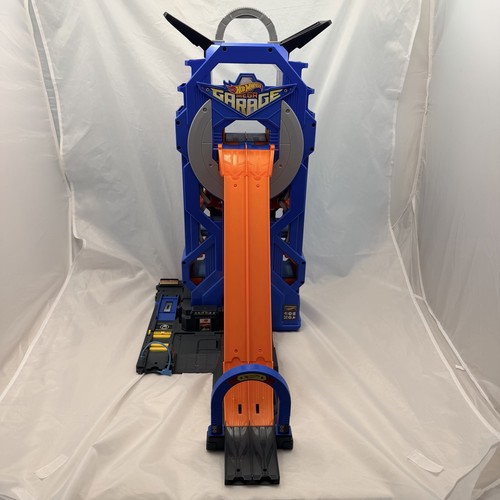 Hot wheels mega garage - wheels,