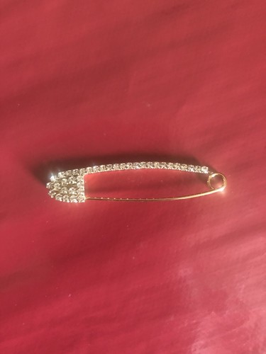 Broche épingle agatha - 🧷,