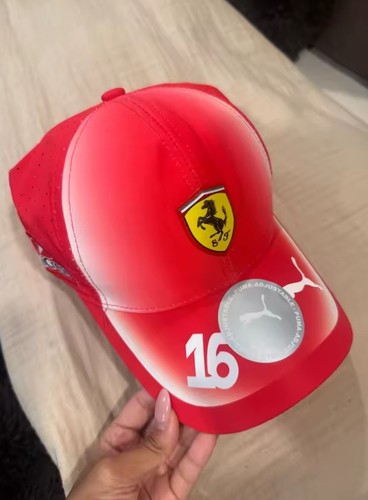 Casquette ferrari neuve - casquette,