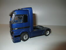 CAMION TRACTEUR MERCEDES ACTROS 1857 BLEU TRUCK OF THE YEAR 1997 UH au 1/50
