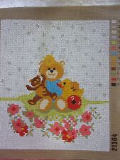 N° 21364 CANEVAS A FAIRE OURSONS 26 cm x 31cm sans fil sans aiguille