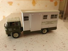 BERLIET  GBK. Fourgon " Centre Hippique" René BELIN. Collection Camion ALTAYA.