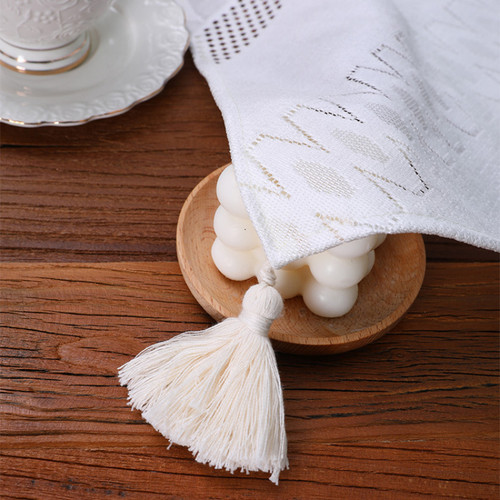 Dentelle vintage table runner - dentelle,