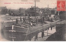 NORD  JEUMONT  visite d'un bateau par la Douane
